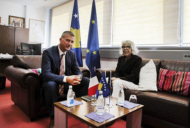 French Ambassador, Maryse Daviet, insisted that as a "foreigner" in Kosovo, it is not her place to call for an investigation about concerns raised by Amnesty International regarding Kosovo Police.