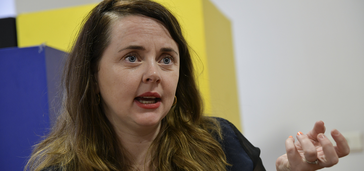 Lara Whyte: Gazetaria hulumtuese feministe po e merr në pyetje patriarkatin