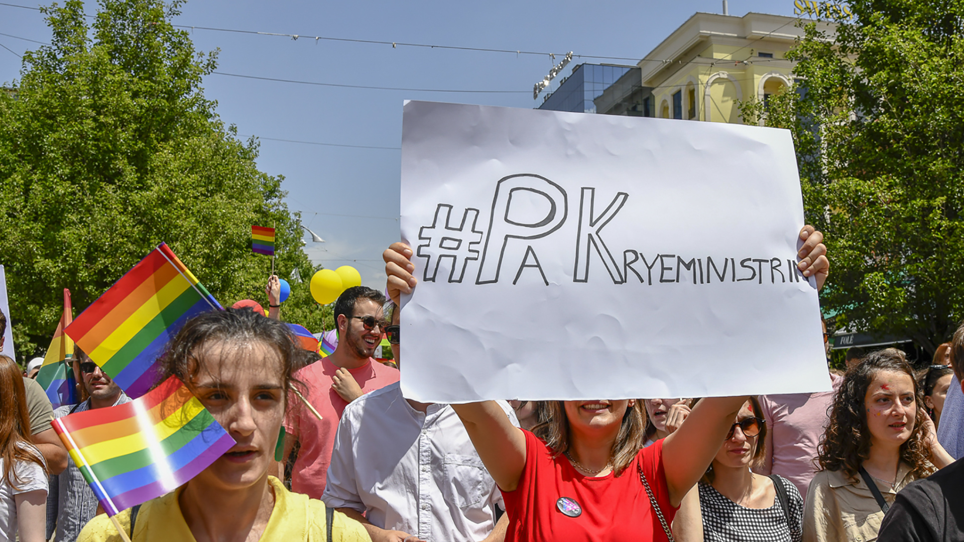 Kryeministri që s’doli në paradë