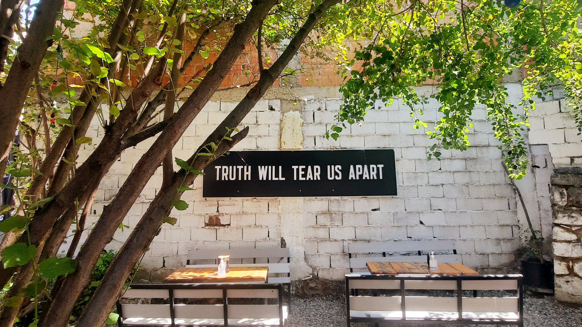 Para zotit dhe Destillit të gjithë jemi të barabartë