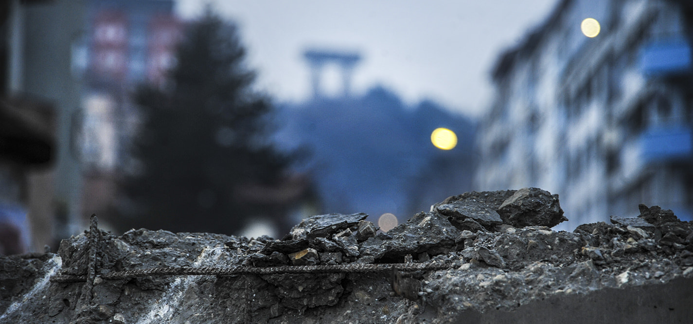 Van okvira zidova i mostova