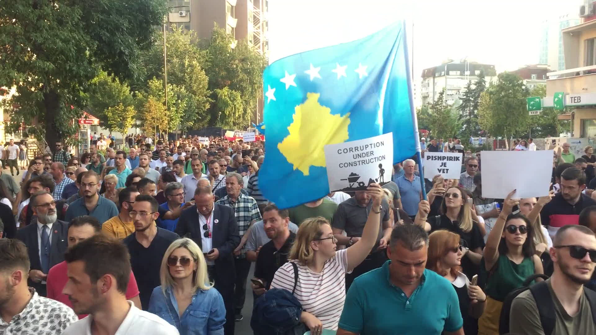 Video: Vala e protestave