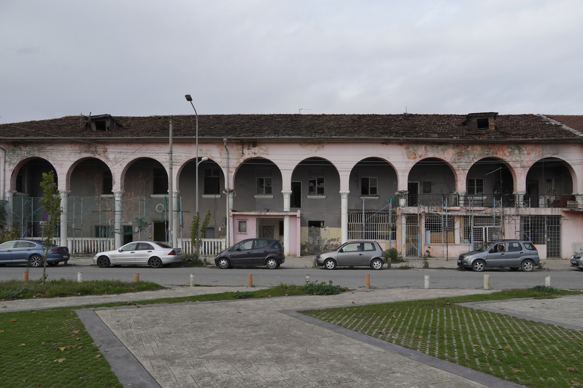 Tërmeti që s'mbaroi