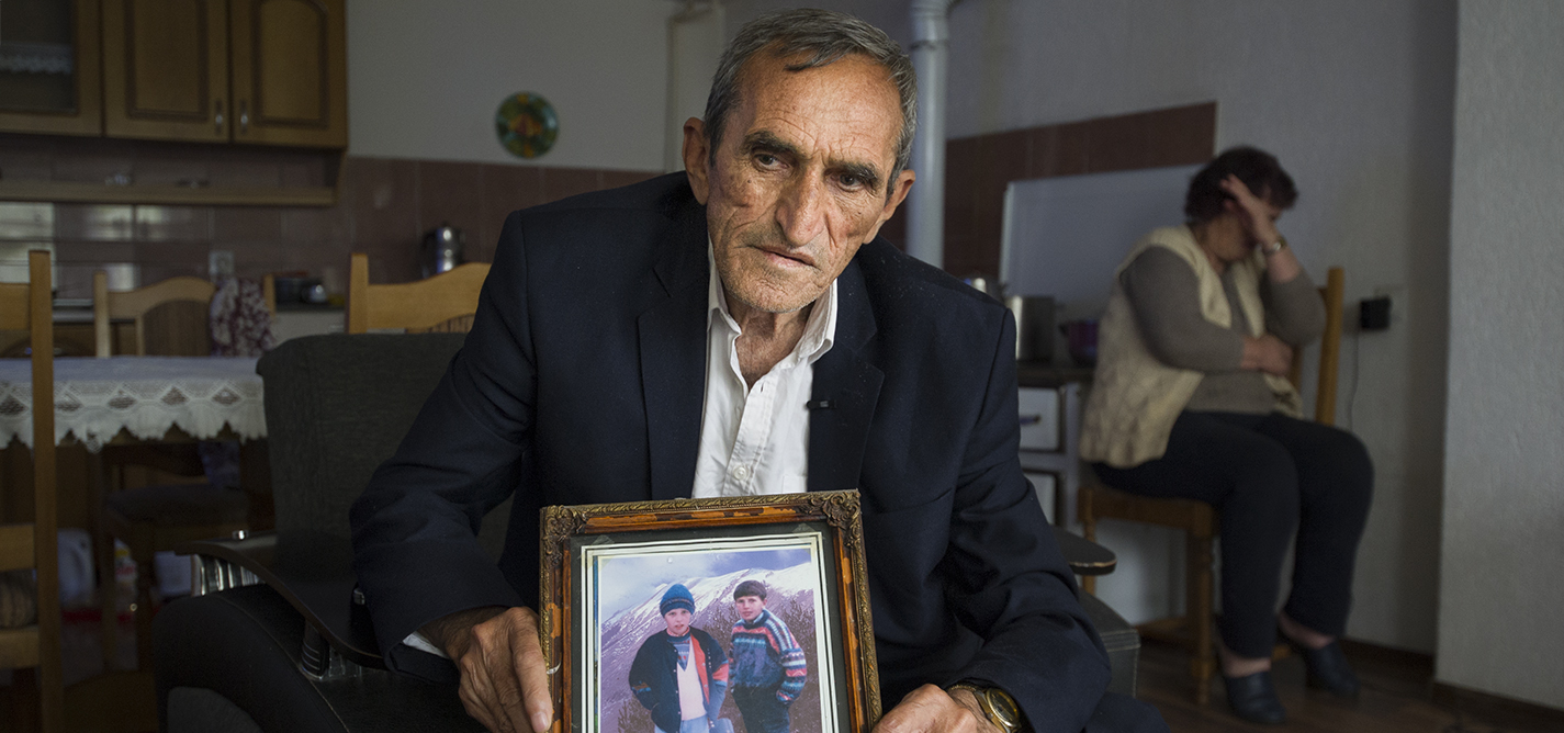 Iza senki prošlosti