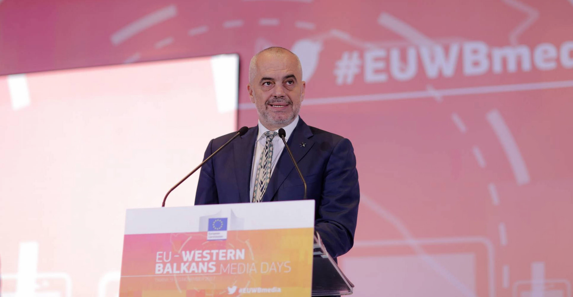 Neobavešteni i drčni: Mediji po Ediju Rami