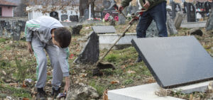 Djeca zbog neimaštine primorana da budu hranitelji svojih porodica