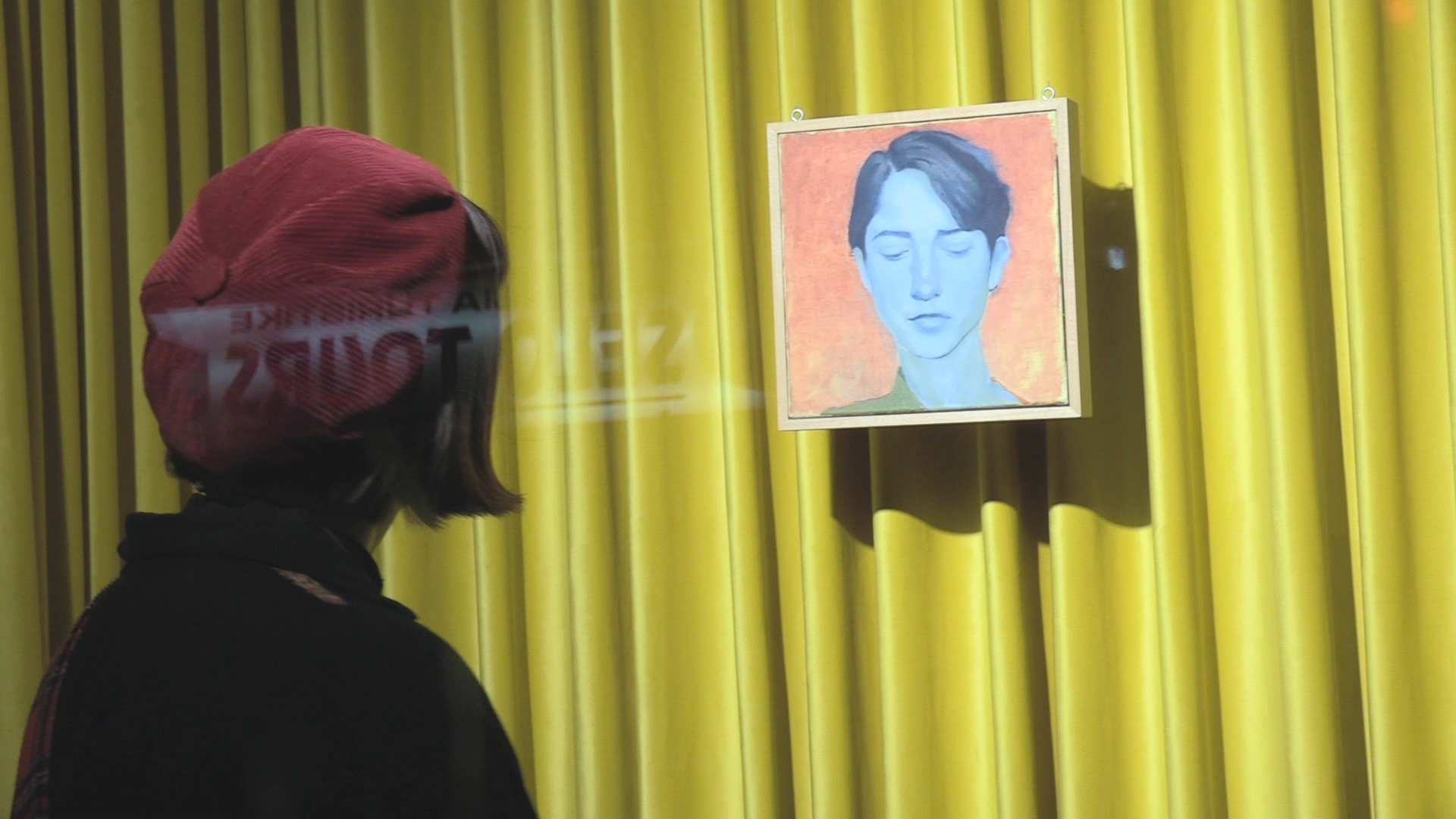 Interacting with public spaces through artistic interventions