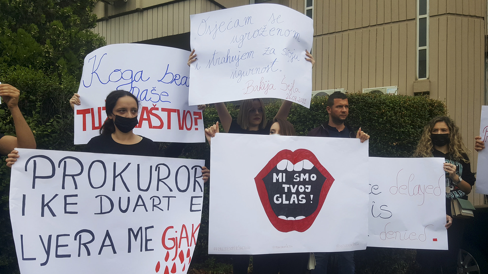 'When I saw him, I tried to hold the door shut'