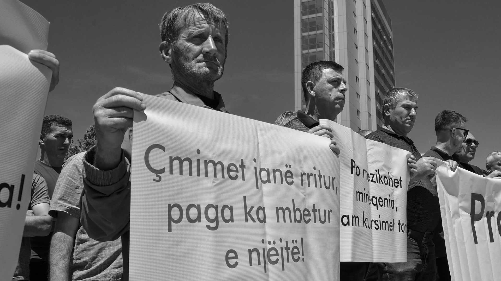 Ndihma të varfëra për të varfërit