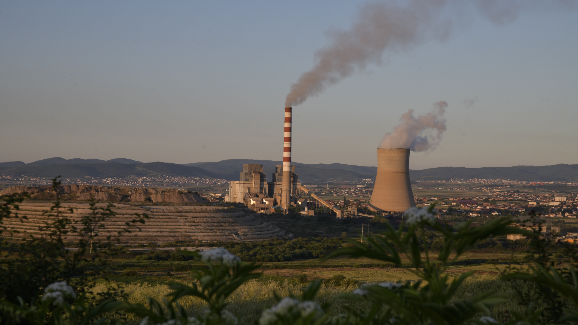 Fatura të pa paguara dhe një mal me borxhe