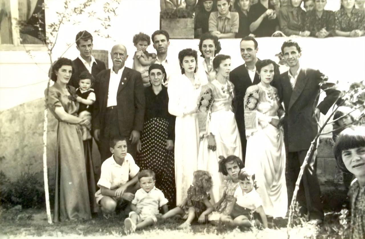 Familja Hoxha, Myrvete Hoxha