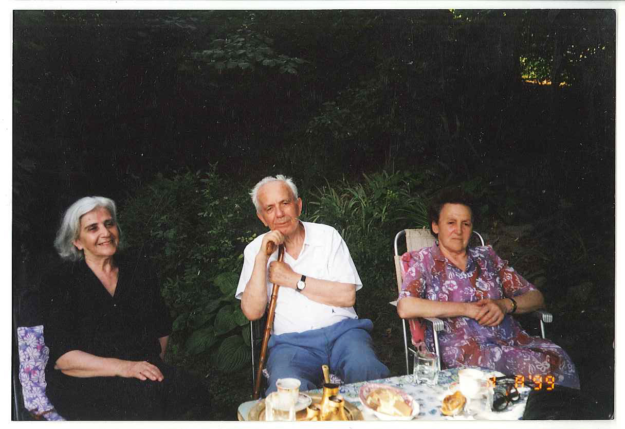 Myrvete Hoxha, Fadil Hoxha